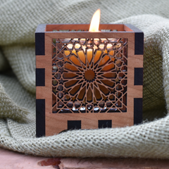 Daisy Tea Light Candle Holder